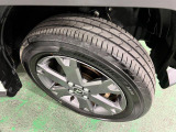 タイヤの山の残りをご確認ください。