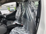 当社は輸入車・国産車の正規ディーラーも運営しており、指定整備工場・認証工場を取得しております。納車前、納車後の点検・車検もお任せください!