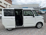 電動スライドドア車です