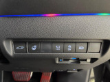 【パワーバックドア】スマートキーや運転席のボタンを押すだけでリアゲートが自動で開閉します!荷物を持っている時や、高い位置にあるバックドアを閉める際に便利な機能です♪