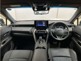 運転席周辺の様子です☆ オーディオ周りやメーター類の位置など、ご確認下さいね♪