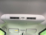 【サーキュレーター】エアコンの風を後部座席まで届けてくれ、広い車内空間でも素早く快適な温度になります♪真夏や真冬に便利な機能です。