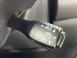 【レーダークルーズコントロール】高速道路での長距離走行が楽に!!自動で速度を保つクルーズコントロールが、衝突軽減システムと連携し、前方の車両を感知して車間を保つように速度調節してくれます!!