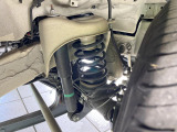 お車を安心してお乗りいただく為には、足回りの定期点検が欠かせません。サービスサポート(有償保証)では無料点検もご提供しており、安心のカーライフをお過ごしいただけるサポート体制が整っています。