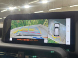 【パノラミックビューモニター】専用のカメラにより、上から見下ろしたような視点で360度クルマの周囲を確認することができます☆縦列駐車や幅寄せ時に活躍してくれます♪