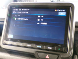 CD、DVD、Bluetooth、AM、FM、AUX、スマートフォン接続ができます。