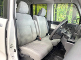 運転席シート廻りは使用感も少なく、良好な状態となっています。丁寧に使われていたことがよくわかりますね。