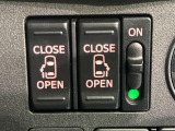 【両側パワースライドドア】スマートキーや運転席のスイッチで後席両側スライドドアの開閉が可能♪電動だから力を入れてドアを開ける必要が無く、小さなお子様でも簡単に開け閉めでき快適です♪
