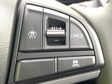 【アダプティブクルーズコントロール】高速道路での長距離走行が楽に!!自動で速度を保つクルーズコントロールが、衝突軽減システムと連携し、前方の車両を感知して車間を保つように速度調節してくれます!!
