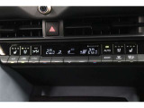 運転席と助手席、それぞれ温度調節ができ、オールシーズン快適なオートエアコンとなっております!