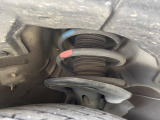 お車を安心してお乗りいただく為には、足回りの定期点検が欠かせません。サービスサポート(有償保証)では無料点検もご提供しており、安心のカーライフをお過ごしいただけるサポート体制が整っています。