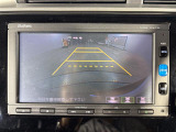 【バックモニター】後ろのカメラの映像をモニターに映し出すことができます!後方の見えない死角や、障害物との距離感をしっかり確認することができます!駐車が苦手な方におすすめです。