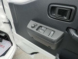 電動格納ミラーでよりコンパクトに!狭い駐車場でも安心です。