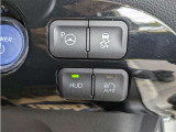 オートマチックハイビームとは、先行車や対向車のライトを認識し、ハイビームとロービームを自動で切り替える機能です。夜道の視界を確保します。詳細は販売店スタッフまでおたずねください。