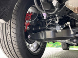 お車を安心してお乗りいただく為には、足回りの定期点検が欠かせません。サービスサポート(有償保証)では無料点検もご提供しており、安心のカーライフをお過ごしいただけるサポート体制が整っています。