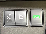 【両側パワースライドドア】スマートキーや運転席のスイッチで後席両側スライドドアの開閉が可能♪電動だから力を入れてドアを開ける必要が無く、小さなお子様でも簡単に開け閉めでき快適です♪