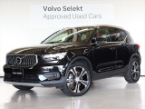 2020年モデルXC40 T4 AWDインスクリプションが入庫しました。メーカーオプションのパノラマルーフを装備しています。
