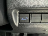 【パワーバックドア】ボタン一つでテールゲートが自動で開閉します。
