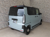 オプションになりますが、ボディーコーティングもご用意しております。新車の輝きに近づき、洗車などのお手入れも楽になりますよ。
