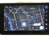 スマホやiPhoneと連携し対応アプリを表示させて使うコネクティッドナビ対応ディスプレイオーディオPlus。フルセグTV対応です。ナビ連動ETC2.0搭載。利用日や料金の確認がモニターで出来ます。