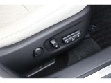 【パワーシート】 電動モーターで動くシートです。自分が調整したいと思う場所のスイッチを押している時間だけ動きます。
