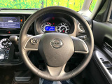 【純正革巻きステアリング】上質な革を使用することで、手にしっかり馴染みとても運転しやすいハンドルです♪