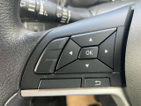 ステアリングスイッチでオーディオ操作が可能です。