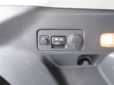 トヨタ認定中古車の場合、トヨタが定める厳しい基準をクリアし、まるまるクリン+保証+車の状態がわかる車両検査証明書の3つがセットされたとても安心なお車です♪