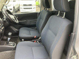 中古車でも安心してお乗りいただく為に、無料保証を付帯。もちろん、全国対応の保証となりますので安心してお買い求めいただけます。最長3年の有償保証もご用意しております。※一部対象外の車両もございます。