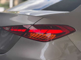車検や点検でご入庫の際には、メルセデス・ベンツの代車を無料でご利用頂けます。お買いかえのきっかけになる事も多く大変好評を頂いております。乗ってみたいお車などございましたら是非ご相談ください!