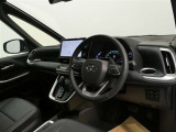見通しのよいすっきりとした視界で、誰でも運転しやすいです。運転のしやすさは疲れにくさにも繋がりますよ♪
