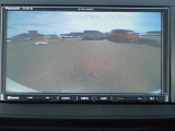バックカメラ装備しております。駐車時に大変役に立ちますよ。駐車が苦手な方にも便利機能です。