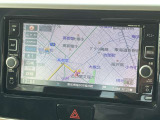 日産純正メモリーナビ付きで、遠くのお出かけの心強い味方です♪Bluetooth,CD,DVD装備で色々な音楽ソースが楽しめ直感的に操作できるタッチパネル♪