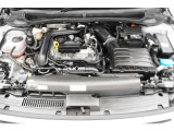 【エンジン】1.0L 直列3気筒ターボを搭載しております。