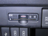 ナビ連動のETCを装備しております。