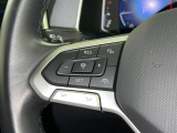 Travel Assist。設定した速度を上限に自動で加減速し、一定の車間距離,およ走行レーンを保つことでロングドライブの疲労を軽減します。