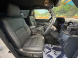 運転席シート廻りは使用感も少なく、良好な状態となっています。丁寧に使われていたことがよくわかりますね。