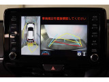 車両を上から見たような映像表示するパノラミックビューモニター付き!