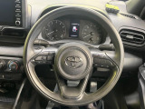 インテリアに合わせたデザインのステアリングは、運転される方のことも考え、運転しやすい形状、大きさです。是非一度、実際に触ってお確かめください。