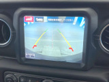 ●ガイドライン付きバックカメラ:不安な駐車もこれで安心!ガイドライン付きなので狭い箇所での駐車もラクラクです!