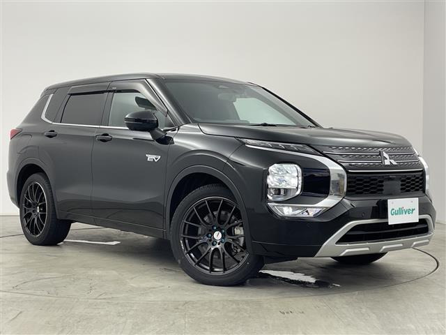 アウトランダー PHEV 2.4 P 4WD 本革シート