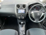 運転席まわりは機能的で操作しやすいです。