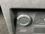 シガーソケットを装備しております。