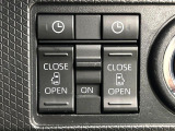 【両側パワースライドドア】スマートキーや運転席のスイッチで後席両側スライドドアの開閉が可能♪電動だから力を入れてドアを開ける必要が無く、小さなお子様でも簡単に開け閉めでき快適です♪