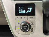 車内空調は&rdquo;AUTOエアコン&rdquo;にお任せ。運転に集中出来ますよ!