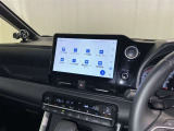 ディスプレイオーディオを装備。スマホとクルマをつなぐことで、これまでのナビに加えて、いろんなサービスが楽しめます。