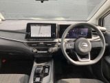 運転席も広々、ドライブも楽しめますね♪実際お座りいただくのが、分かりやすいと思います。お気軽にご来店ください!