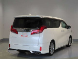 U-Carは同じ物がない一点物となっております。気になるお車がございましたらお早めにご連絡ください!ご来店の際は、店頭での待ち時間短縮とスムーズなご案内の為、事前予約をお勧めしております。
