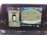 アラウンドビューモニターで空から見下ろしたような視点で、スムーズな駐車と安全確認をサポートしてくれます!
