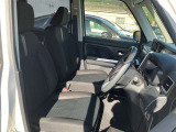 見通しのよいすっきりとした視界で、誰でも運転しやすいです。運転のしやすさは疲れにくさにも繋がりますよ♪